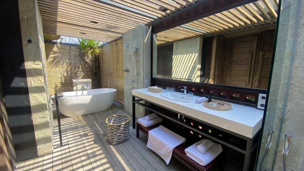 Djoglo Luxury Bungalow Wendit Chambre photo